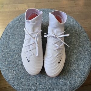 Unisex Nike Phantom Luna II Elite SG Pro Soccer Cleat. M 7.5